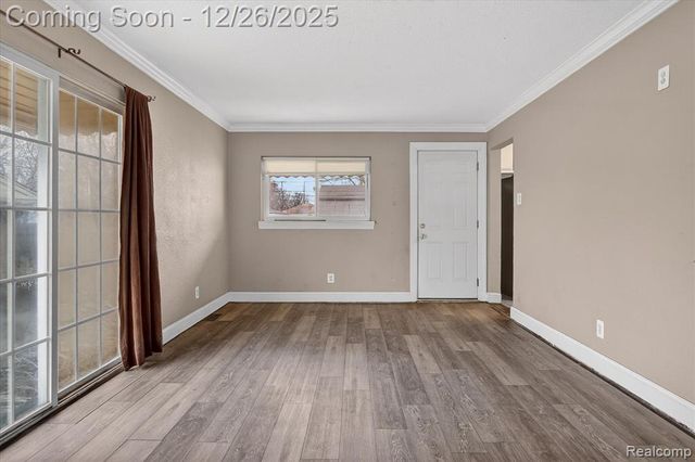 13440 Charlotte Avenue, Warren, MI 48089