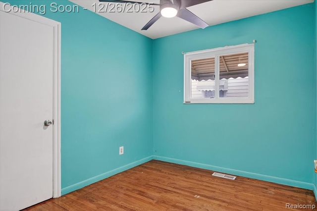 13440 Charlotte Avenue, Warren, MI 48089