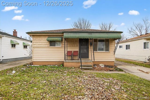 13440 Charlotte Avenue, Warren, MI 48089