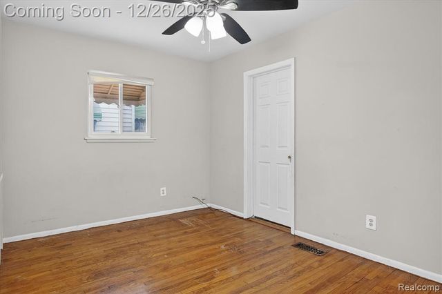 13440 Charlotte Avenue, Warren, MI 48089