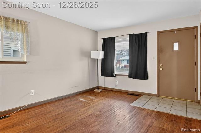 13440 Charlotte Avenue, Warren, MI 48089