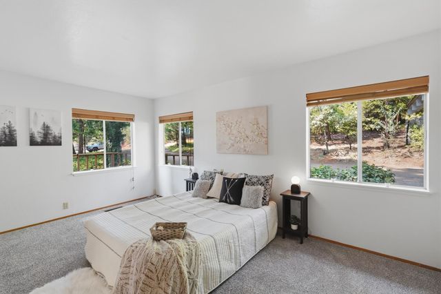 12117 Boundary Way, Grass Valley, CA 95945