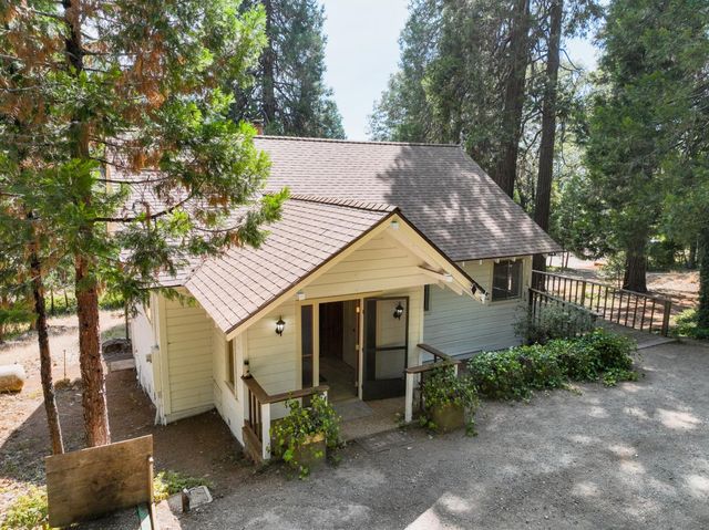 12117 Boundary Way, Grass Valley, CA 95945