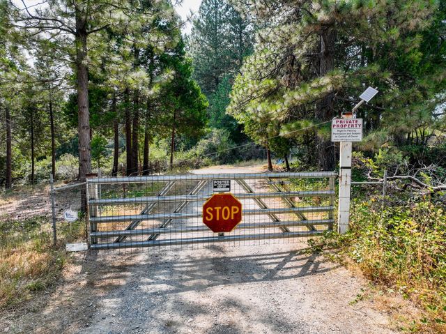 12117 Boundary Way, Grass Valley, CA 95945
