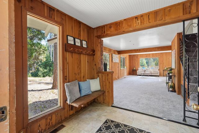 12117 Boundary Way, Grass Valley, CA 95945