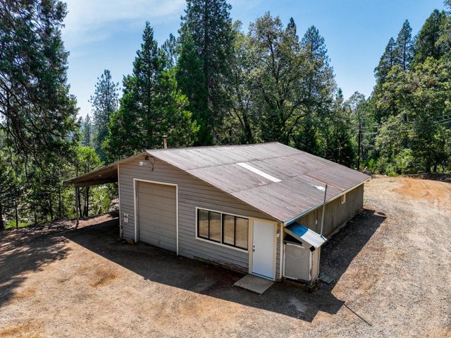 12117 Boundary Way, Grass Valley, CA 95945