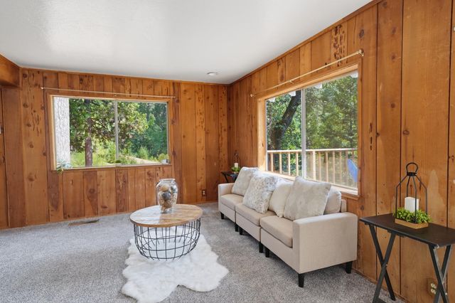 12117 Boundary Way, Grass Valley, CA 95945