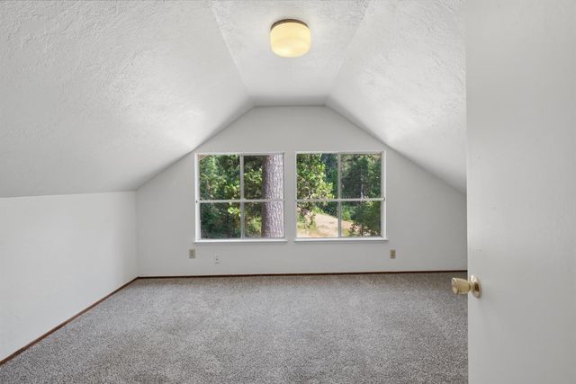 12117 Boundary Way, Grass Valley, CA 95945