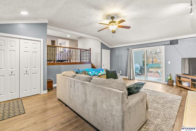 11698 Roanoke Boulevard, Omaha, NE 68164