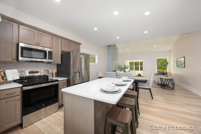 1976 Aspen Vly Lane, Ionia, MI 48846