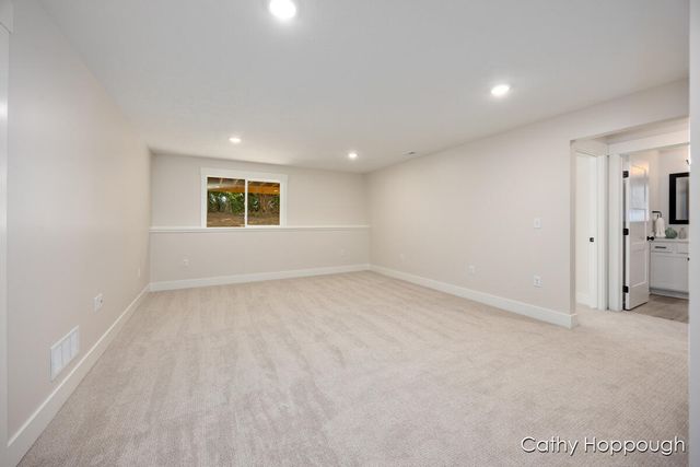 1976 Aspen Vly Lane, Ionia, MI 48846