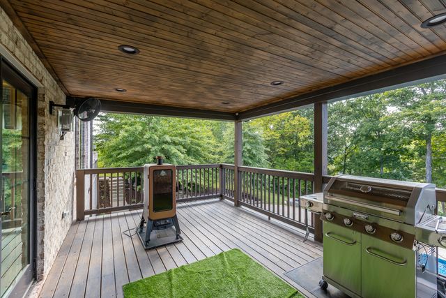 68 Meadow Point Drive, Lancaster, KY 40444