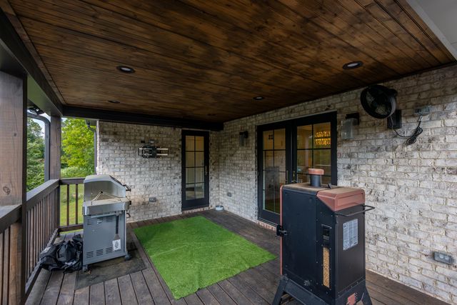 68 Meadow Point Drive, Lancaster, KY 40444