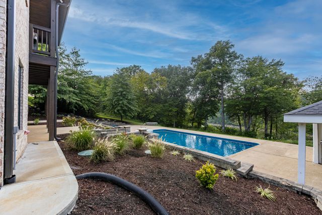 68 Meadow Point Drive, Lancaster, KY 40444