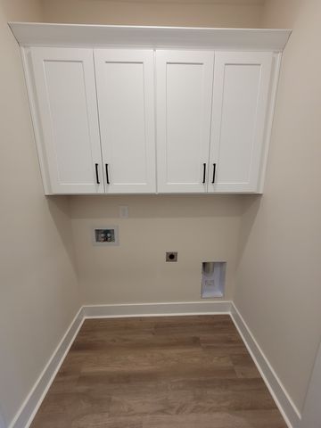 211 Sandalwood Way, Dickson, TN 37055