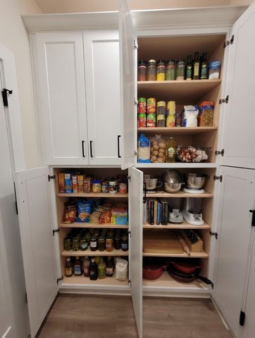 211 Sandalwood Way, Dickson, TN 37055