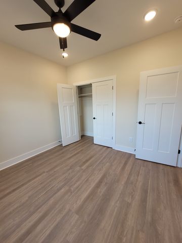 211 Sandalwood Way, Dickson, TN 37055