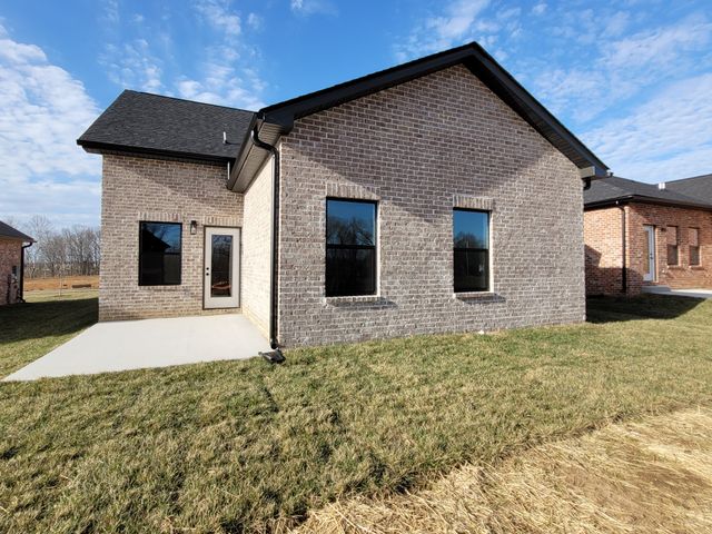 211 Sandalwood Way, Dickson, TN 37055