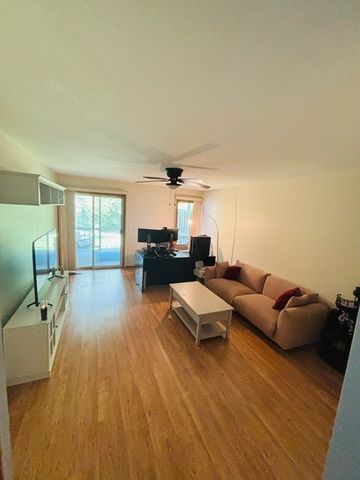 229 Wethington Drive, Wauconda, IL 60084
