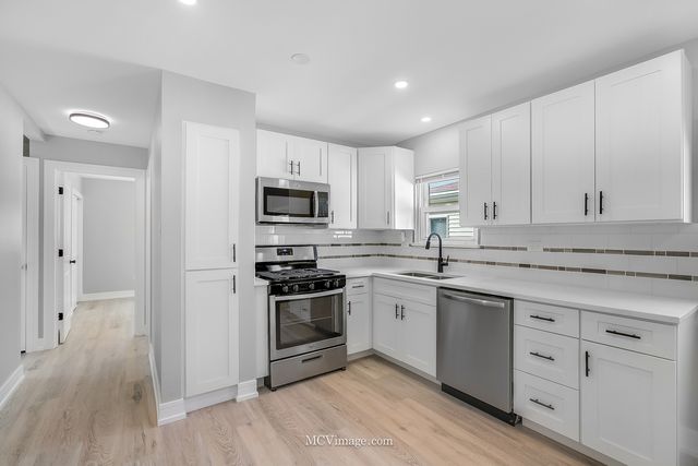 9428 S Perry Avenue, Chicago, IL 60620