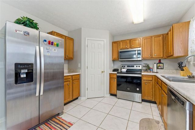 4237 Chestnut Lake Avenue, Lithonia, GA 30038