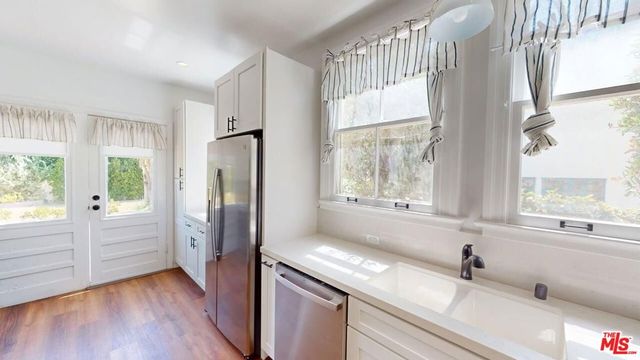 1016 Selby Avenue, Los Angeles, CA 90024
