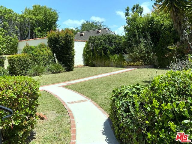 1016 Selby Avenue, Los Angeles, CA 90024