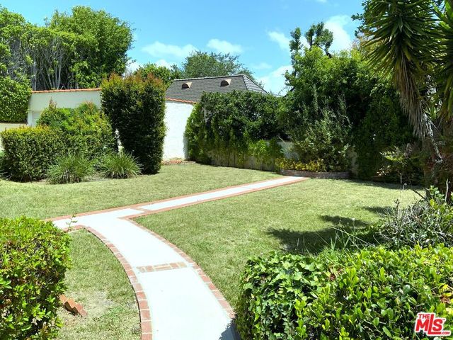 1016 Selby Avenue, Los Angeles, CA 90024