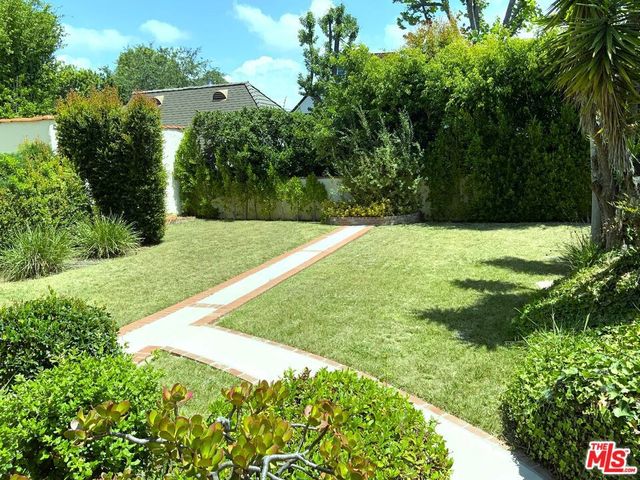 1016 Selby Avenue, Los Angeles, CA 90024