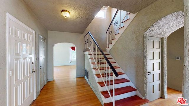 1016 Selby Avenue, Los Angeles, CA 90024
