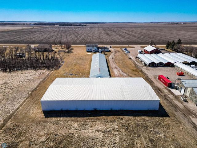 2717 88th Avenue S, Fargo, ND 58104