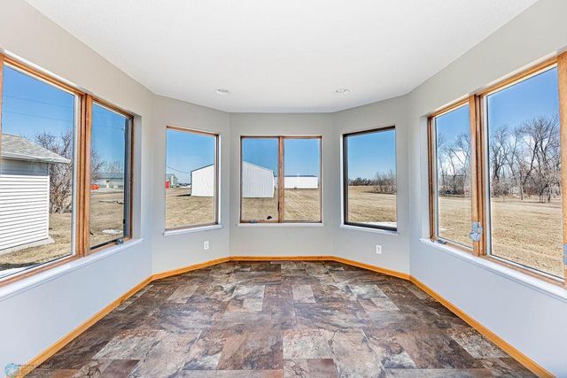2717 88th Avenue S, Fargo, ND 58104