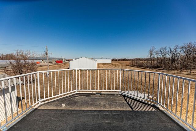2717 88th Avenue S, Fargo, ND 58104