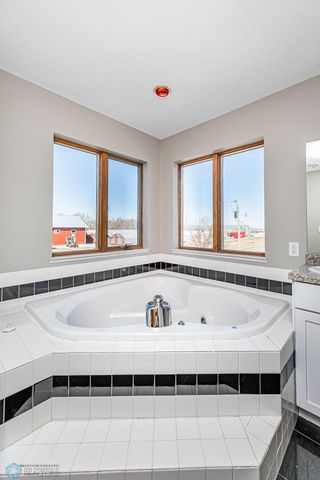 2717 88th Avenue S, Fargo, ND 58104