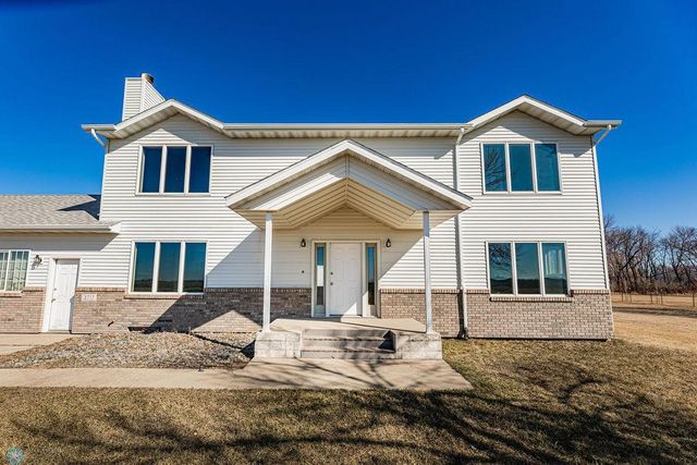 2717 88th Avenue S, Fargo, ND 58104