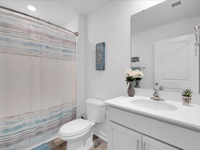 525 Ashwood Way, Easley, SC 29640