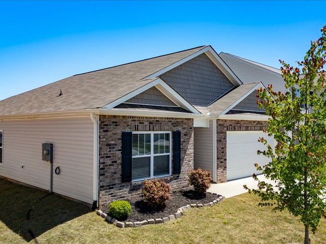 525 Ashwood Way, Easley, SC 29640