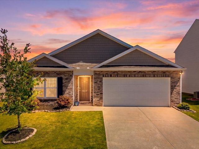 525 Ashwood Way, Easley, SC 29640