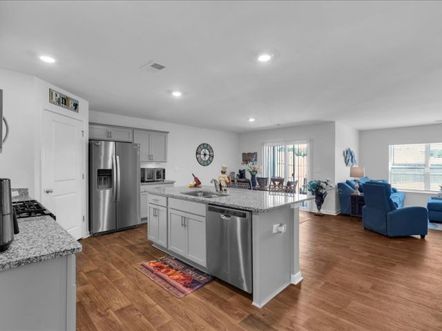 525 Ashwood Way, Easley, SC 29640