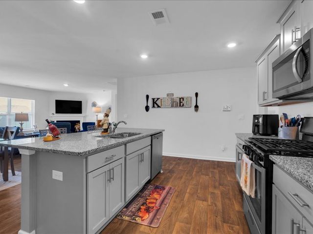 525 Ashwood Way, Easley, SC 29640