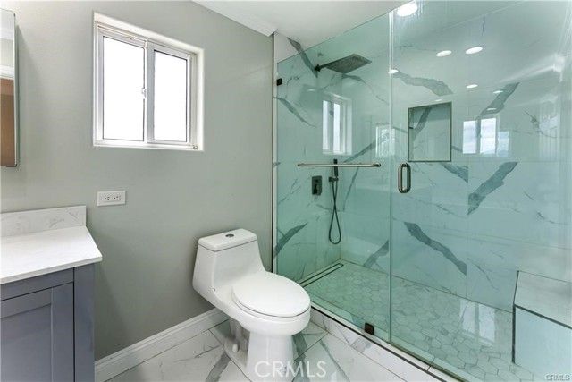 6732 Farmdale, North Hollywood (los Angeles), CA 91606