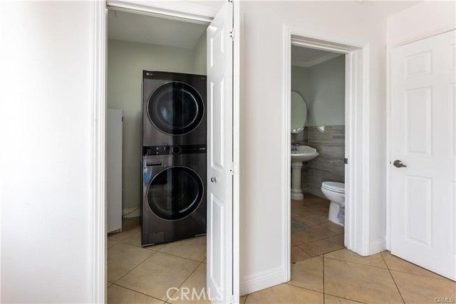 6732 Farmdale, North Hollywood (los Angeles), CA 91606