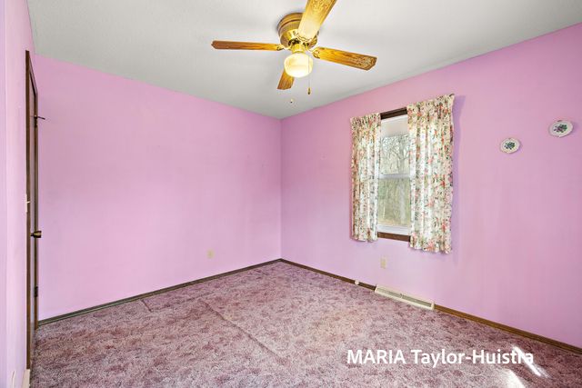 17844 136th Avenue, Nunica, MI 49448