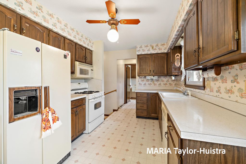 17844 136th Avenue, Nunica, MI 49448