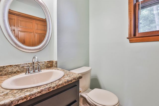 28 Danbury Road, Nashua, NH 03064