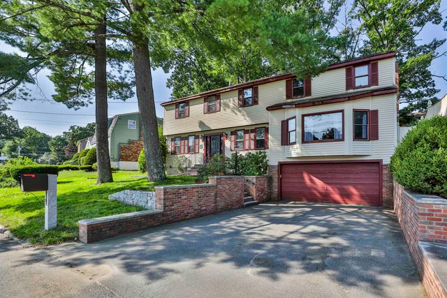 28 Danbury Road, Nashua, NH 03064
