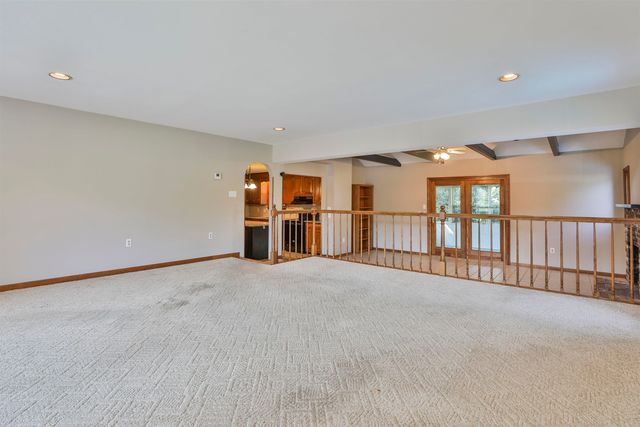 28 Danbury Road, Nashua, NH 03064
