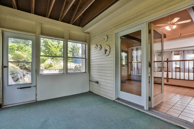 28 Danbury Road, Nashua, NH 03064