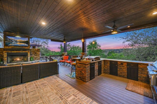2803 Welton Cliff DR, Cedar Park, TX 78613