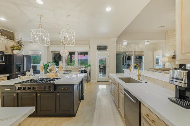 2803 Welton Cliff DR, Cedar Park, TX 78613